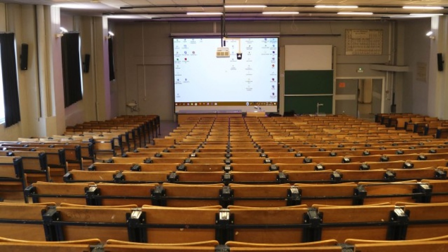 100-people Hybrid Auditorium