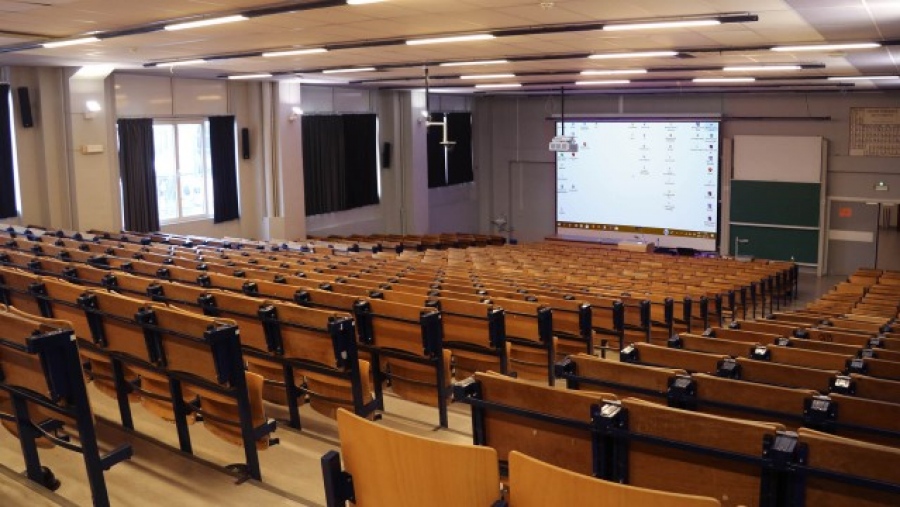 100-people Hybrid Auditorium