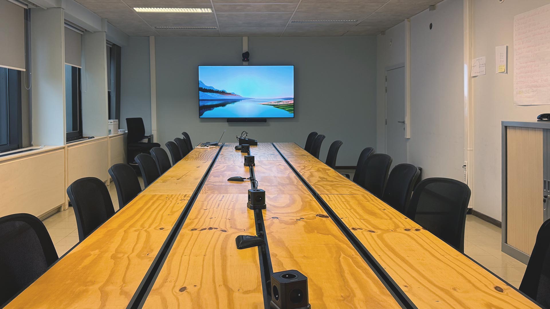 100-people Hybrid Auditorium