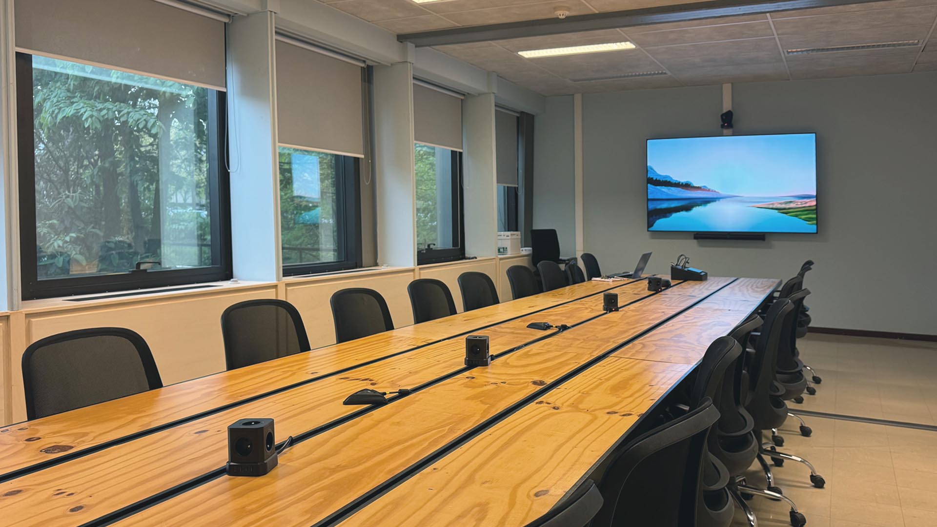 100-people Hybrid Auditorium