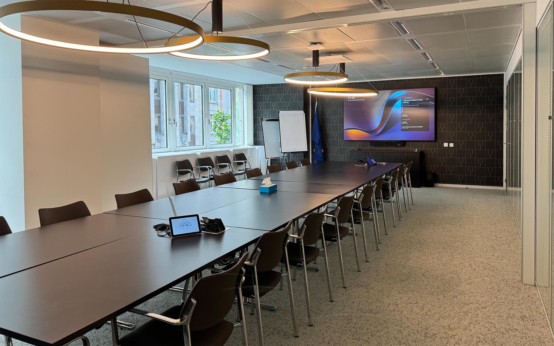 100-people Hybrid Auditorium