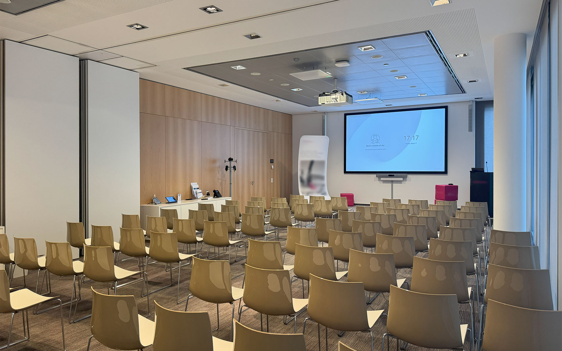 Salle hybride Auditorium 100 personnes